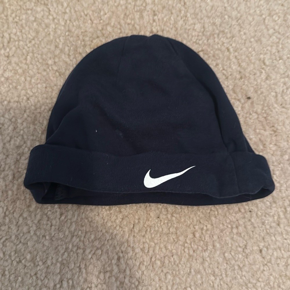 0-3 month navy Nike hat